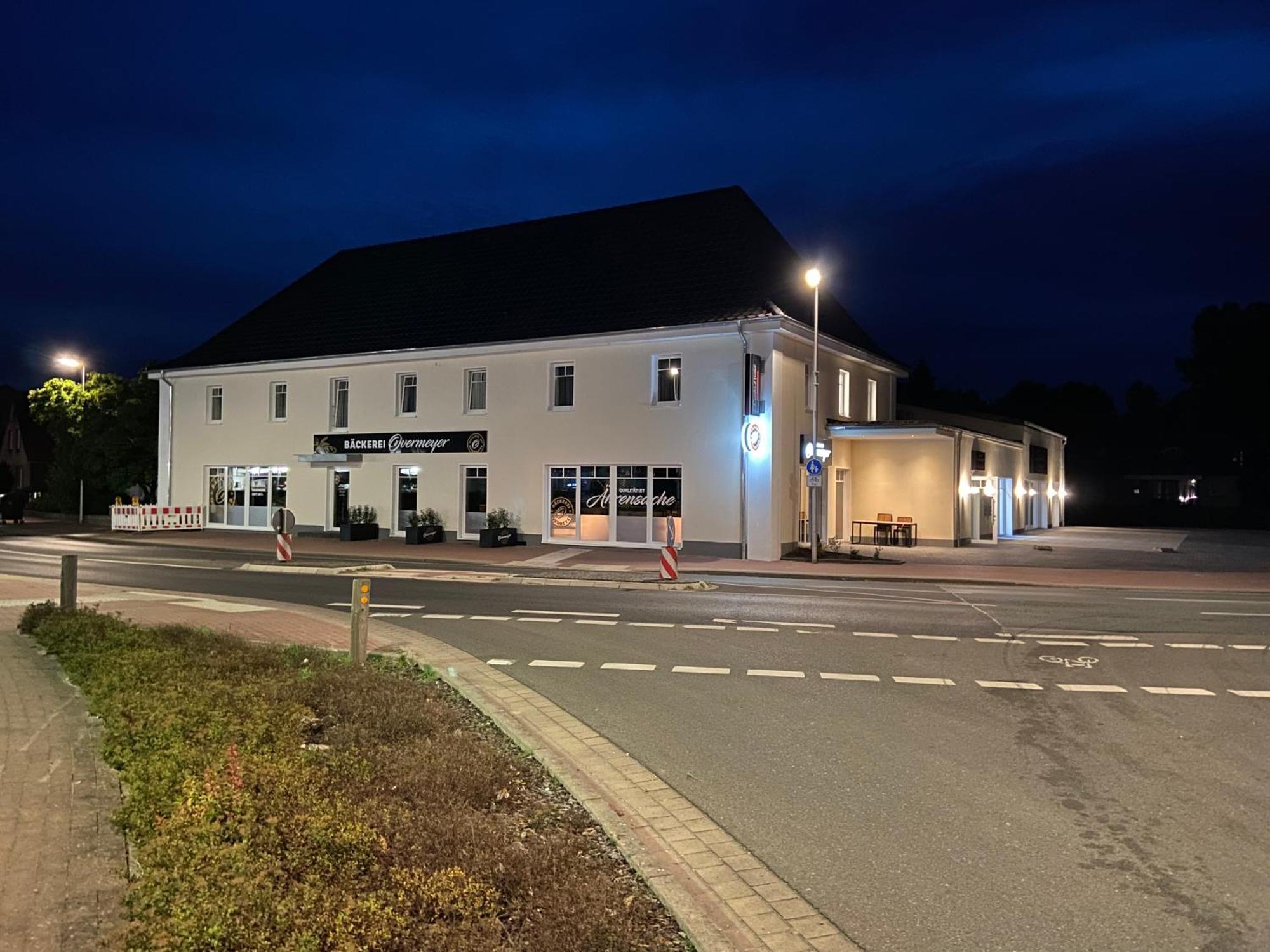Central Hotel Wagenfeld Екстер'єр фото